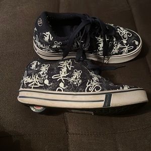 Navy Graffiti Style Heelys Size 3